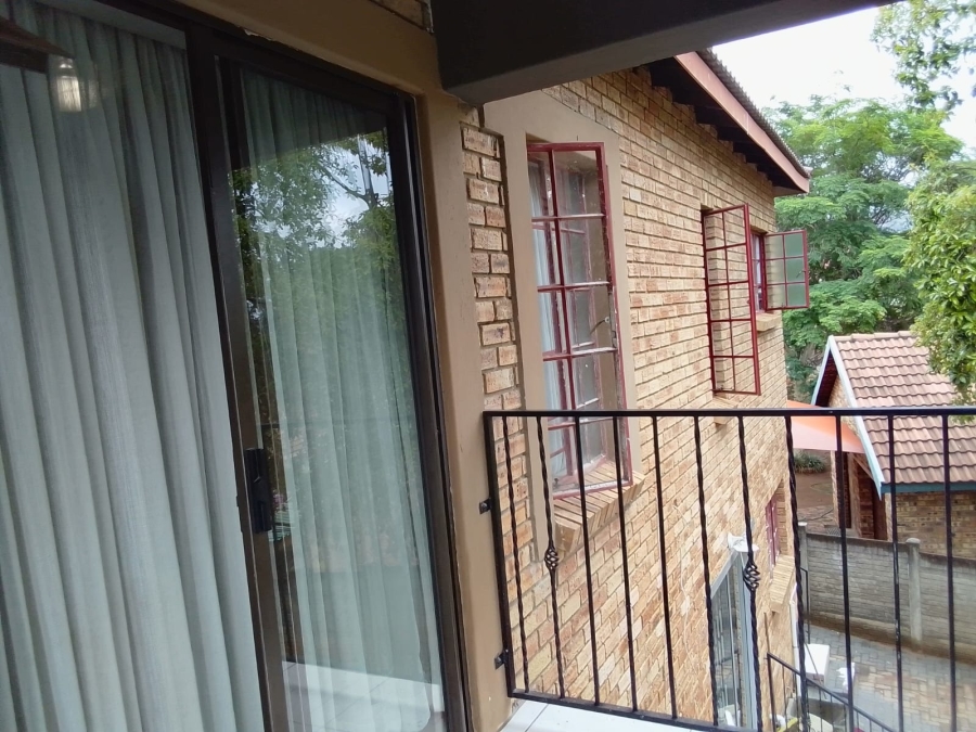 To Let 4 Bedroom Property for Rent in Safari Gardens North West